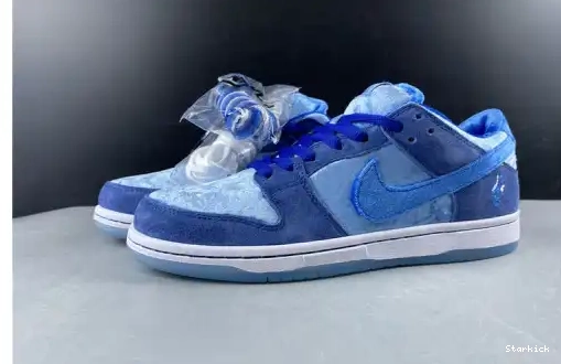 400 CT2552 Nike Dunk QS Low SB 0427